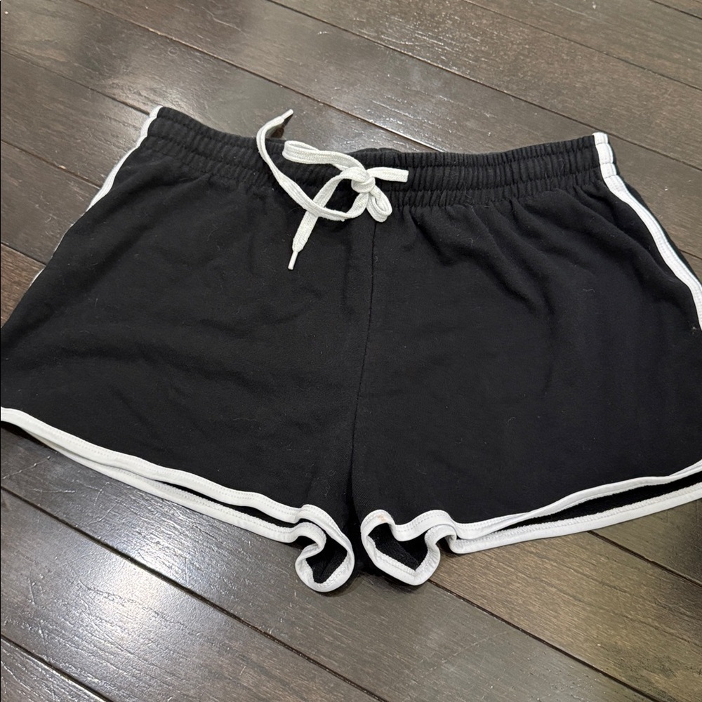 Honey Peach Black Athletic Shorts size XL